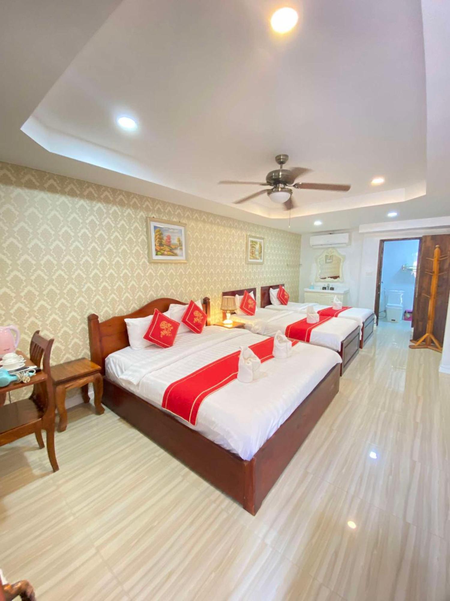 Golden Lotus Namkhan View Luang Prabang Exterior foto